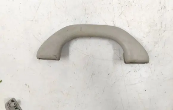 Volkswagen Polo III 6N 6N2 6NF Front interior roof grab handle 6N0857607F
