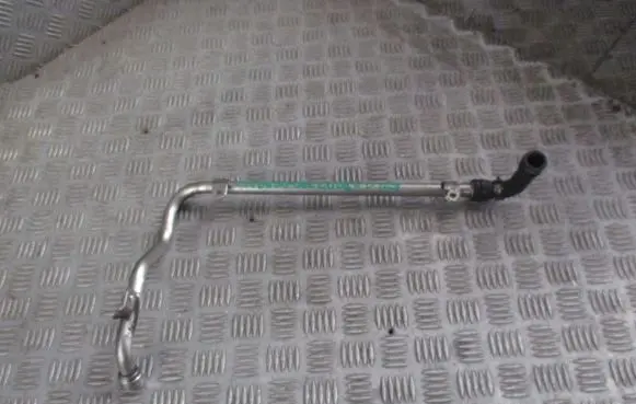 Audi A4 S4 B6 8E 8H Engine coolant pipe/hose 06B133817Q