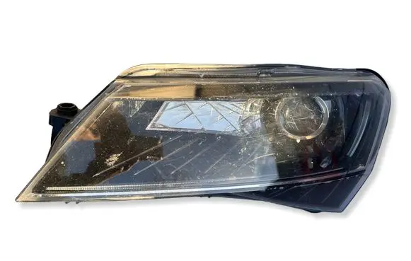 Skoda Superb B6 (3T) Headlight/headlamp 3V1941015S 1ZS01193921