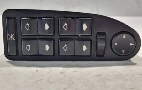 BMW 5 E39 Quarter vent window switch 8380646 371243 9913