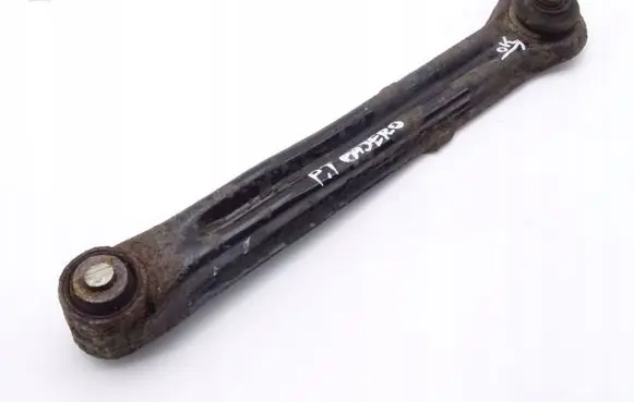 Mitsubishi Pajero Rear control arm