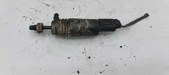 BMW 5 E60 E61 Windscreen/windshield washer pump 150905 67128377612 28557610