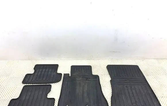 Ford Mustang VI Interior carpet 