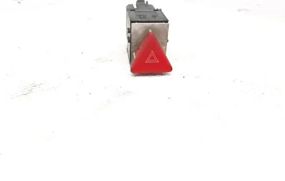 Volkswagen PASSAT B6 Hazard light switch 3C0953509