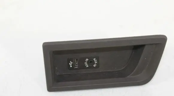 BMW 1 F20 F21 Center console 9207358
