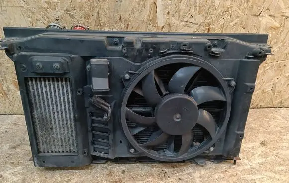 Peugeot 5008 Radiator support slam panel