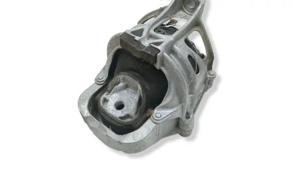 Audi Q5 SQ5 Engine mount bracket 4M0199372B