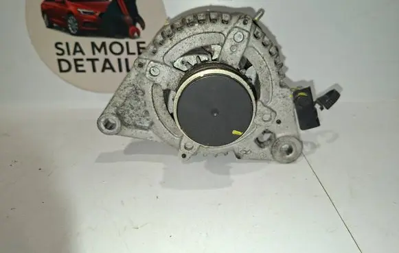Hyundai i30 Generator/alternator 373002A700 MS1042118840 25215