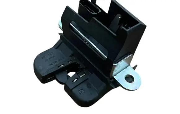 Volkswagen Golf Plus Tailgate/trunk/boot lock/catch/latch 5M0827505B