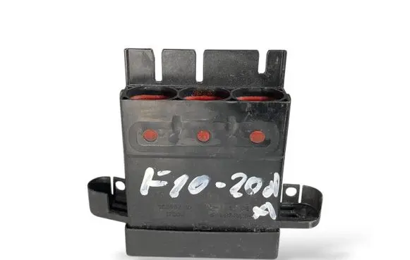 BMW 5 F10 F11 Current control relay 9153418 61149153418