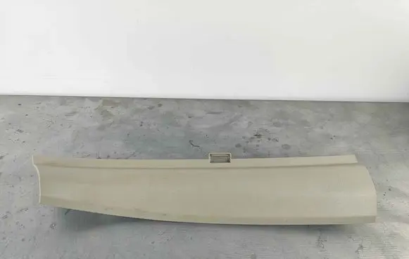 Volvo XC60 (C) pillar trim 31479015
