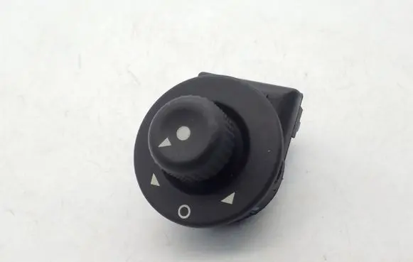 Citroen Xsara Picasso Wing mirror switch 185526