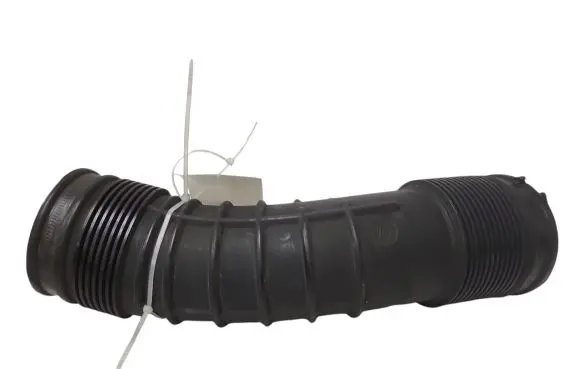 Volvo V70 Air intake hose/pipe 6898050