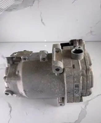 Nissan Leaf I (ZE0) Air conditioning (A/C) compressor (pump) 000085000015 736905 YEP0F217723