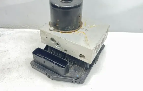 Mercedes-Benz SLK R170 ABS Pump A1705450132