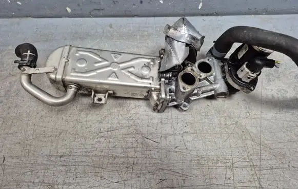 Volkswagen PASSAT B7 EGR valve cooler 03L131512BJ
