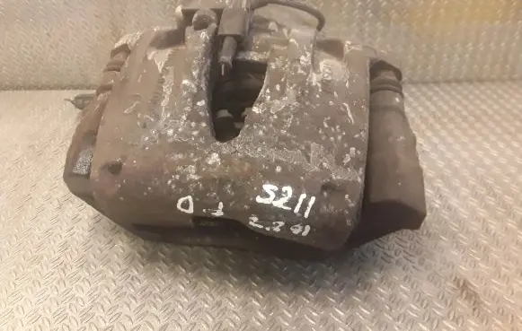 Mercedes-Benz E W211 Front brake caliper