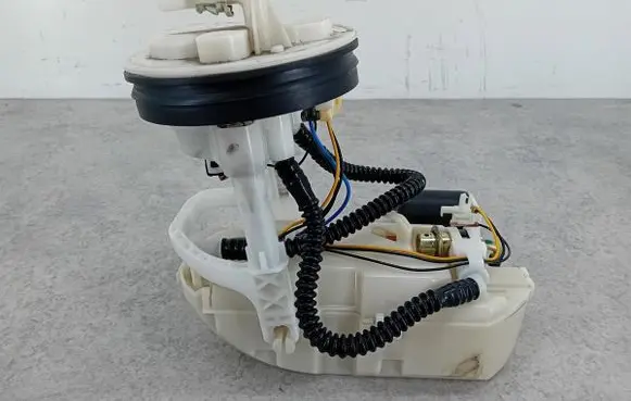 Honda Civic In-tank fuel pump 04R252166E