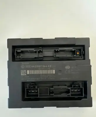 Audi A4 S4 B8 8K Comfort/convenience module 8K0907064KE