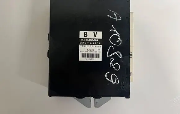 Subaru B9 Tribeca Engine control unit/module 22611AM01A