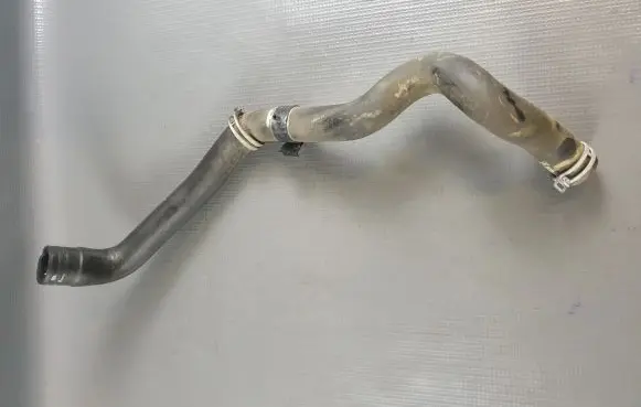 Ford Ecosport Engine coolant pipe/hose GN118B550 GN118B550GD