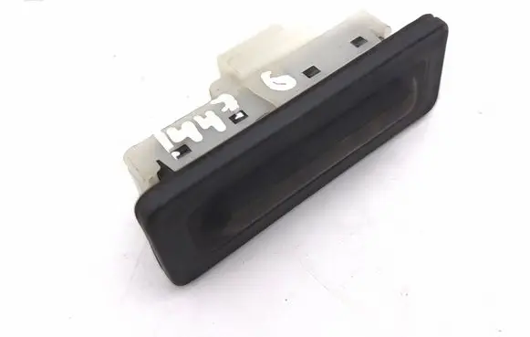 Peugeot 3008 III Tailgate/trunk/boot exterior handle 9820395580