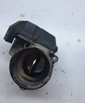 Volkswagen Touran I Throttle valve 03g128063q