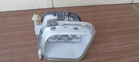 Mercedes-Benz E W210 Front fog light A2108200156