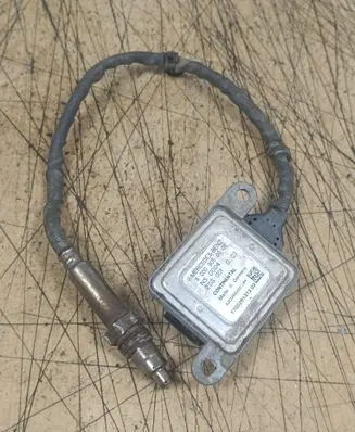 Mercedes-Benz Sprinter W906 Lambda probe sensor A0009050008