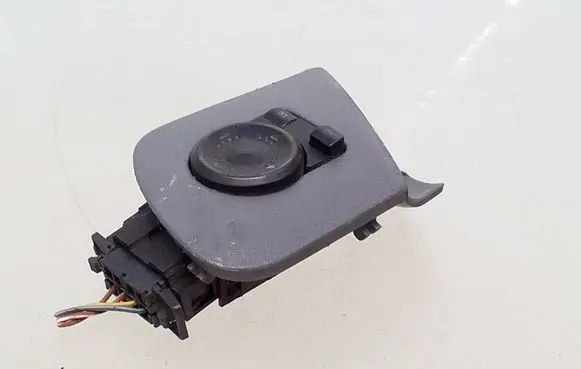 Skoda Octavia Mk1 (1U) Wing mirror switch 1U1959565C 1U1867185