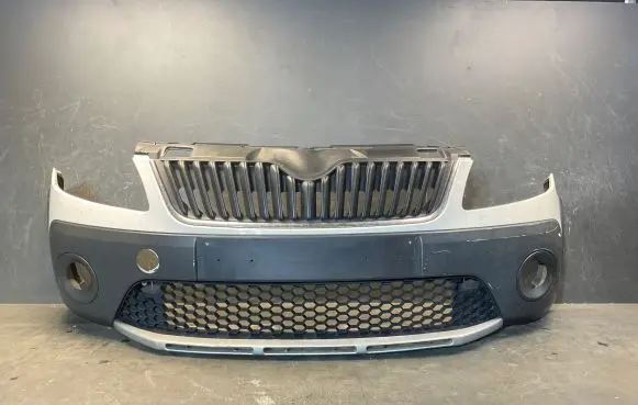 Skoda Fabia Mk2 (5J) Front bumper 5J0807221M 5J0853668C