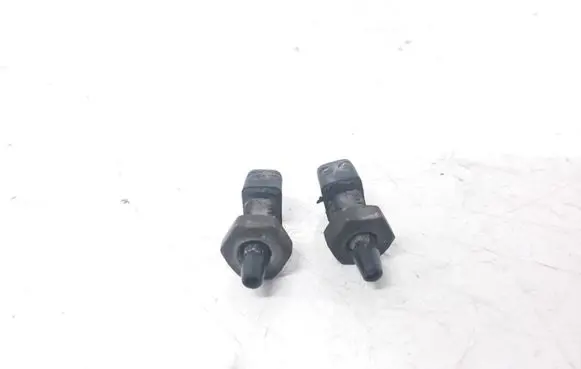 Land Rover Discovery Windshield washer spray nozzle 
