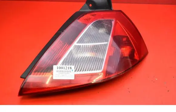 Renault Megane II Rear/tail lights 8200073237