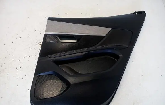 Peugeot 3008 II Rear door card panel trim