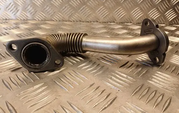 Opel Vivaro EGR valve line/pipe/hose