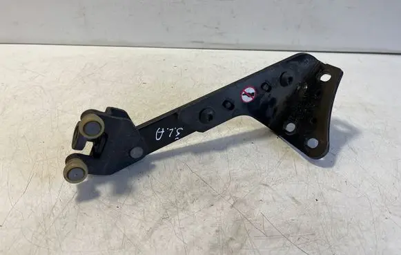 Peugeot Expert Sliding door lower roller guide/hinge 98080759