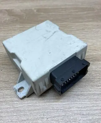 Toyota Avensis T250 Window wiper relay 150696