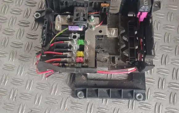 Fuse box set
