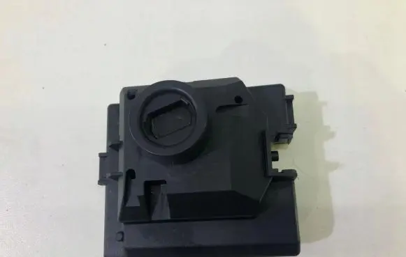 Mercedes-Benz C W205 Ignition lock 2059006713