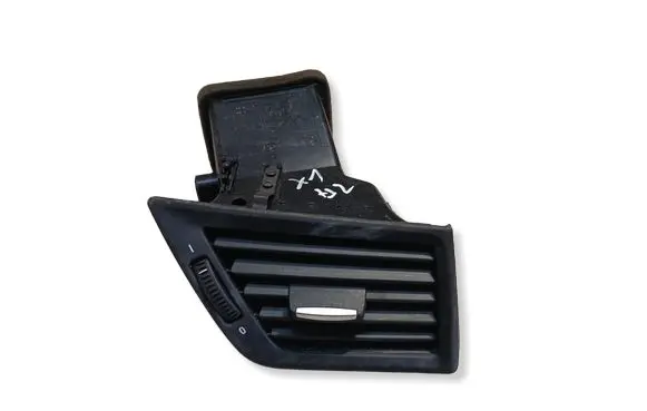 BMW X1 E84 Dash center air vent grill 64222991234 1697008