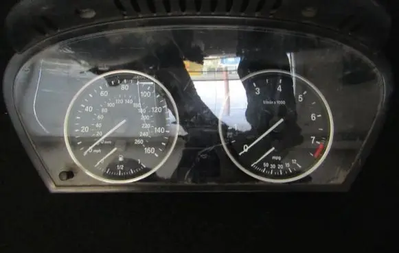 BMW 5 E60 E61 Speedometer (instrument cluster) a2c53103634