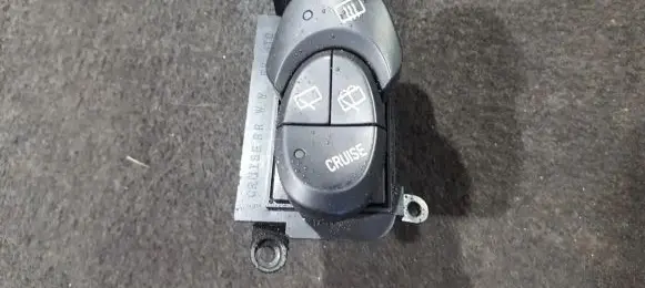Hyundai Coupe Windscreen/window heater switch 612W03130