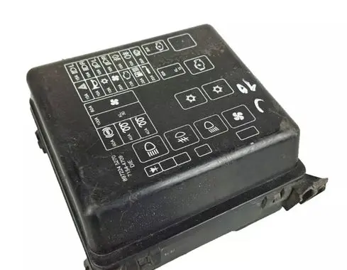 Opel Frontera B Fuse module 71541379