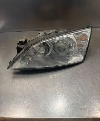 Ford Mondeo Mk III Headlight/headlamp 0301174273 1S7113006UF 109802A00DC