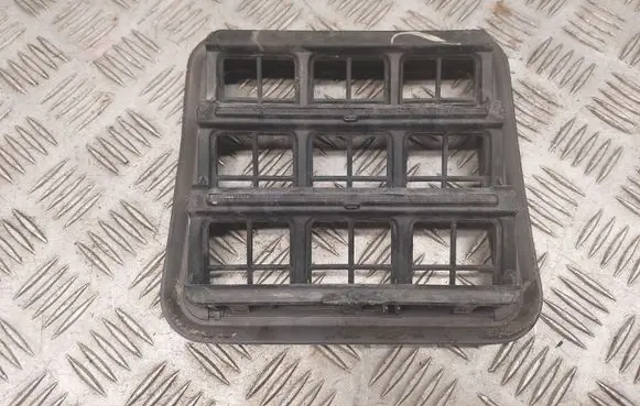 Dodge RAM Quarter panel pressure vent 68158062AC
