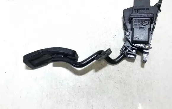 Audi A6 S6 C6 4F Accelerator throttle pedal 4f2721523 6pv00898402