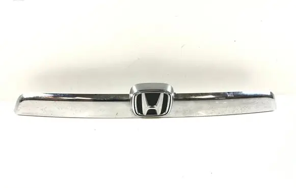 Honda CR-V Tailgate trim 74890SWWE012C1 74890SWWE112C1