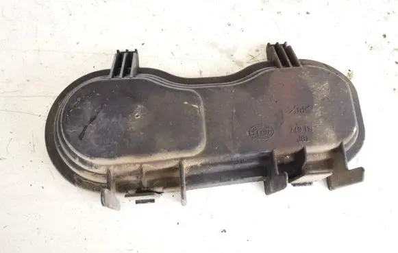 Headlight/headlamp dust cover