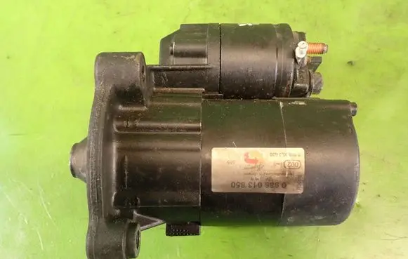 Peugeot 207 Starter motor
