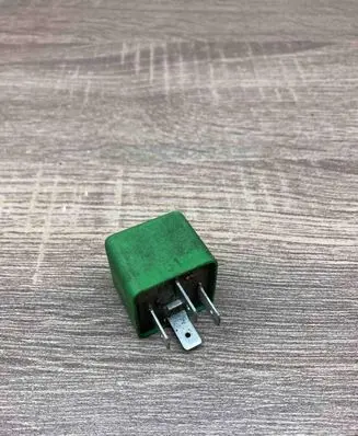 Opel Vectra B Other relay 03447012 12V30A